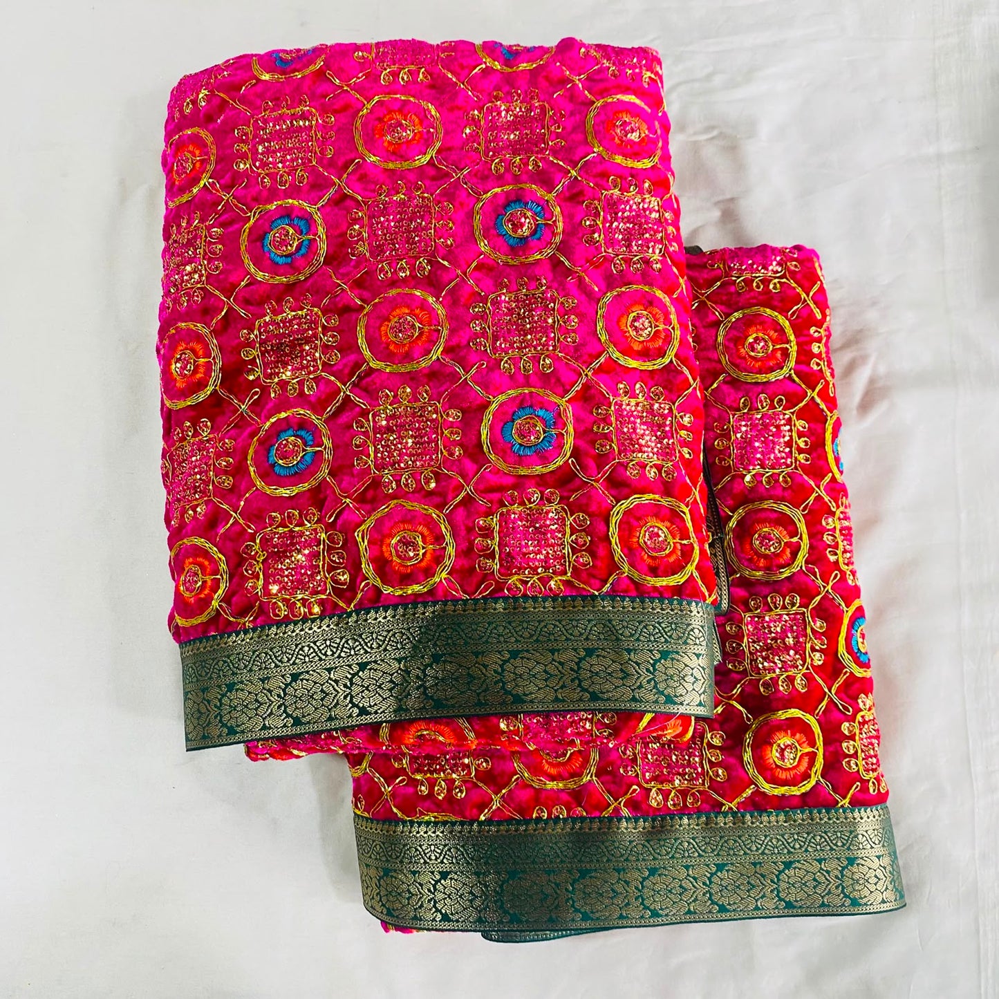 Shirdi Sai Baba Velvet Vastra Set | Samadhi Cloth, Head & Neck Scarf for Idol Decoration – Velvet Fabric with Pink & Dark Green Border