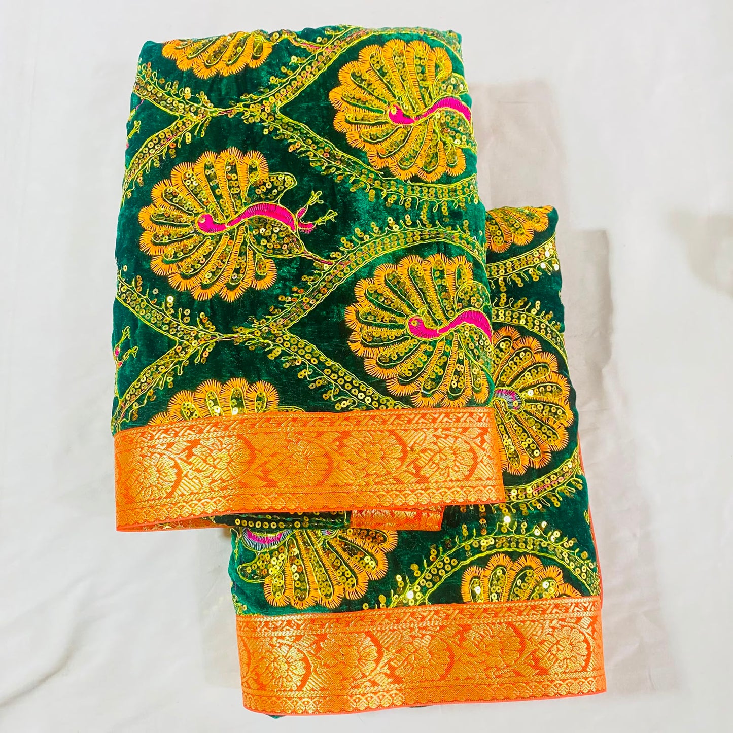 Shirdi Sai Baba Velvet Vastra Set | Samadhi Cloth, Head & Neck Scarf for Idol Decoration – Velvet Fabric with Dark Green & Orange Border and Gold Peacock Design